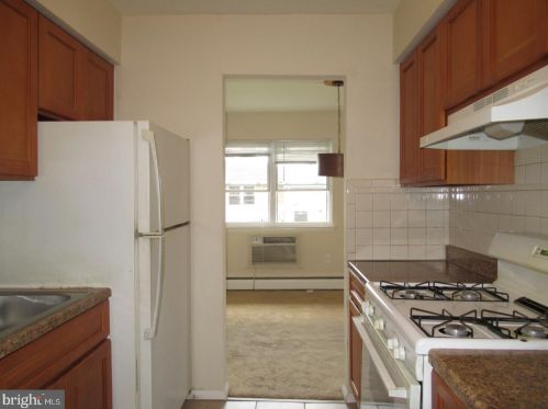 53-12 Garden View Ter, East Windsor, NJ 08520-4621