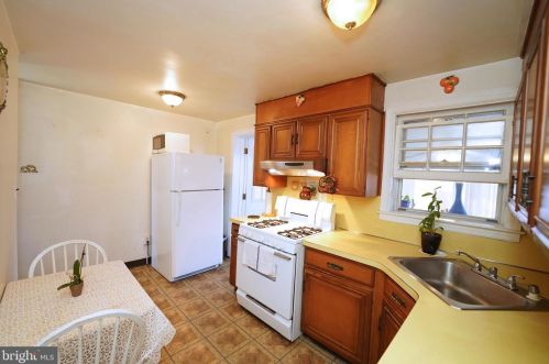 117 Jeremiah Ave, Trenton NJ 08610-6537 exterior