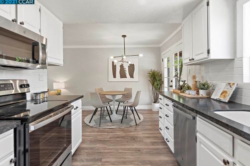 1325 Linden Dr, Concord CA  94520-4017 exterior