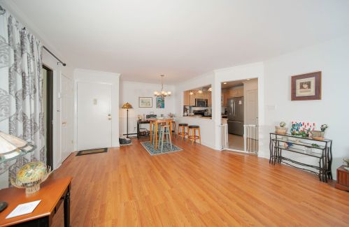 62 Manchester Ct, Tinton Falls NJ  07701-5496 exterior