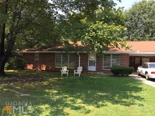585 Chenocetah Dr, Cornelia, GA 30531-4458