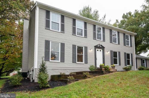 7103 Forest Green Ct, Columbia, MD 21046-1486