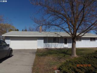 1030 Division Ave, Hermiston OR  97838-2135 exterior