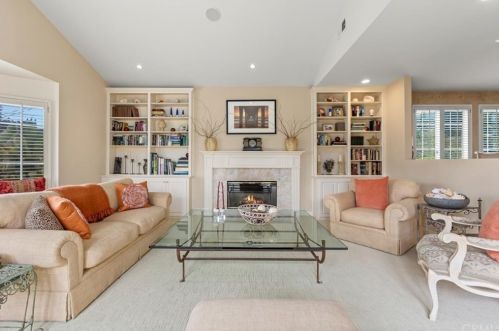 1161 8th St, Manhattan Beach, CA 90266-6011