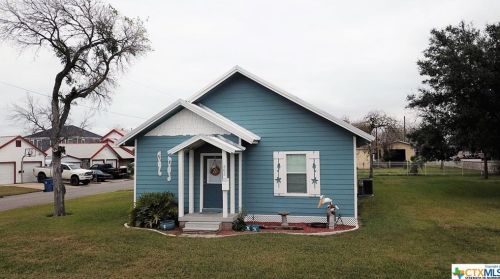 302 Colorado St, Green Lake, TX 77979-3406