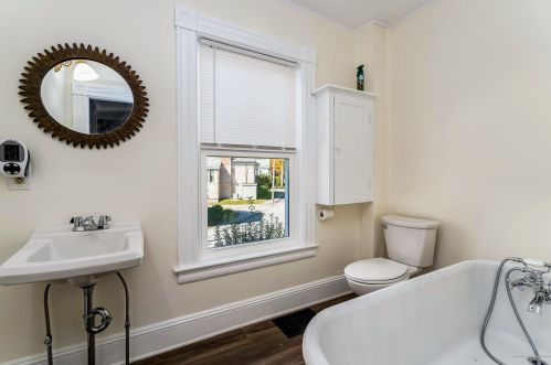 23 Union St, Winthrop ME  04364-1411 exterior