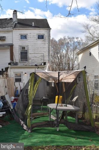 32 Humboldt St, Trenton, NJ 08618-3848