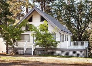 525 Hideout Ln, Cape Horn, CA 95713-9463