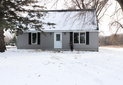 511 6th St, Starbuck, MN 56381-9712