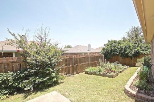 1710 Ryanfeld Dr, Midlothian TX  76063-5961 exterior