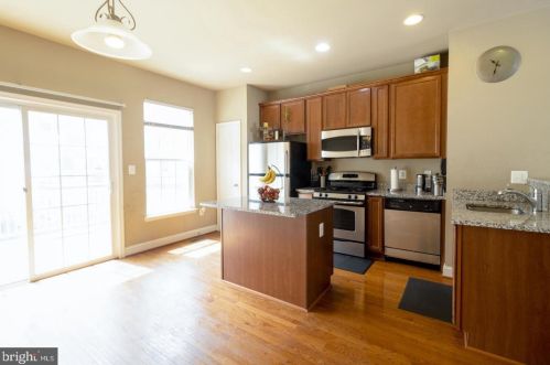 4308 Potomac Highlands Cir, Triangle VA  22172-1787 exterior