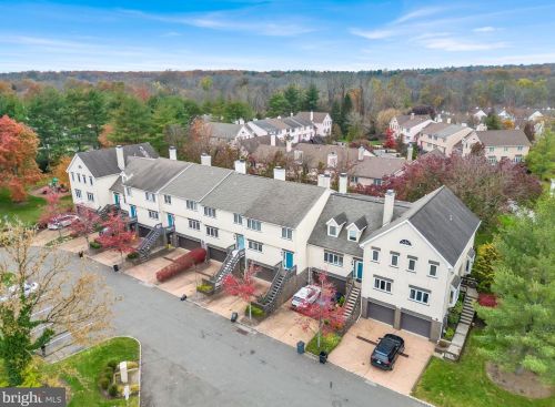 5 Exeter Ct, Princeton NJ  08540-7000 exterior