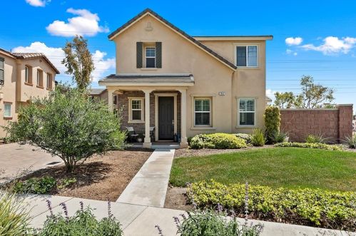7951 Meridian St, Chino, CA 91708-7676