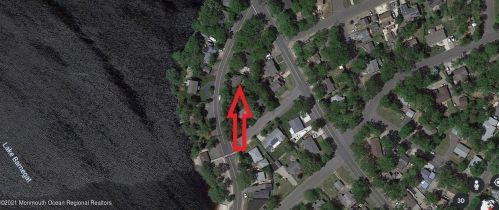 314 Lakeside Dr, Lacey, NJ 08731-4228