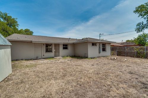 234 Cherry Pt Dr, Dallas TX  75232-3629 exterior