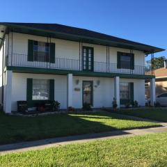 624 Marlin Ct, Gretna, LA 70056-2904