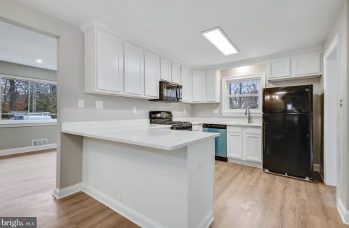 1253 Cresthaven Dr, Silver Spring MD 20903-1107 exterior