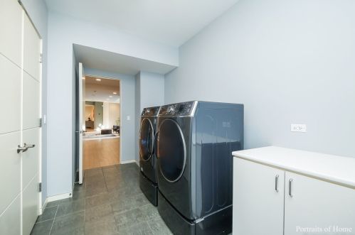 11300 79th St, Willowbrook IL  60527-5107 exterior