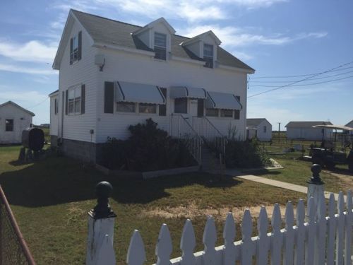 16365 Main St, Tangier, VA 23440
