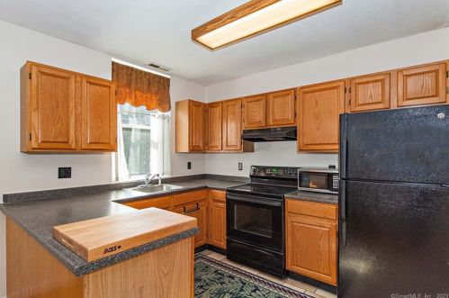301 Whetstone Mls, Killingly, CT 06241-1838