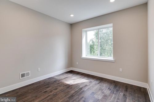 1013 24th St, Philadelphia PA  19146-2543 exterior