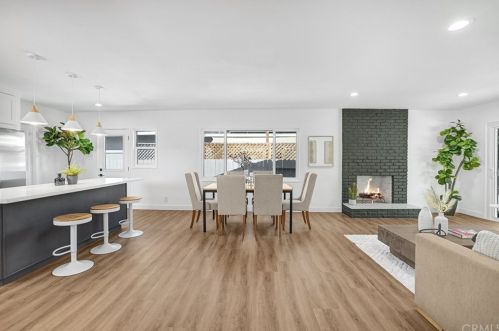 1048 Fairbrook Ln, Santa Ana CA  92706-1106 exterior