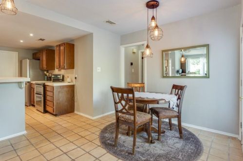 8100 Lea Shore St, Fort Worth TX  76179-3219 exterior