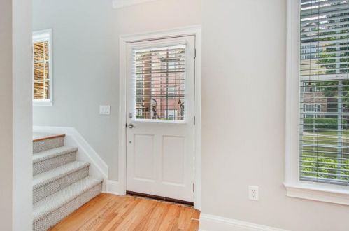 3729 Ashford Creek Ln, Atlanta, GA 30319-5056