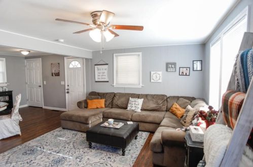 58 Martin Luther King Jr Dr, Jefferson, GA 30549-1360