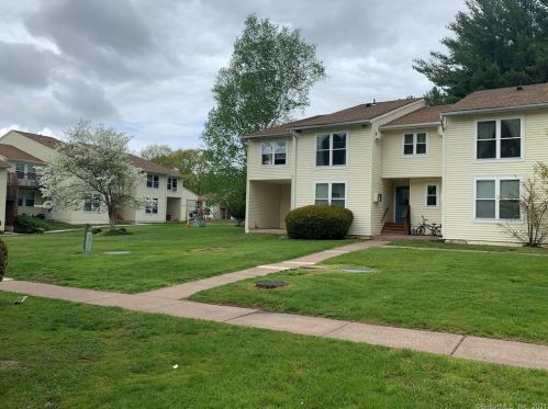 949 Pleasant Valley Rd, Wapping CT  06074-4240 exterior