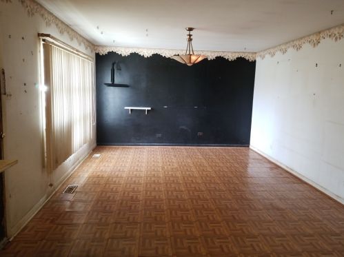 15545 Lincoln Ave, Dixmoor, IL