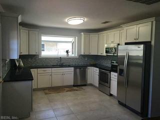 1611 Lilac Ave, Chesapeake, VA 23325-3817