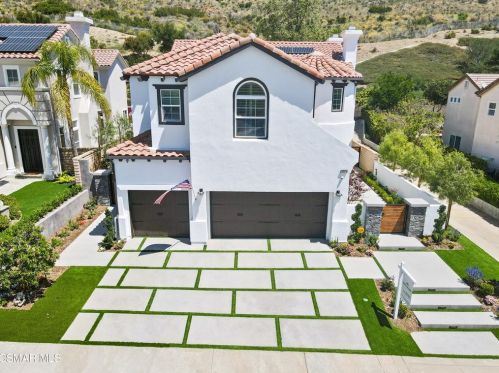 6203 Deerhill Rd, Calabasas, CA 91377-5851
