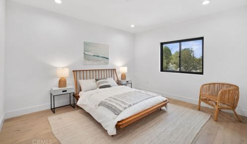4614 Tobias Ave, Van Nuys CA  91403-2823 exterior
