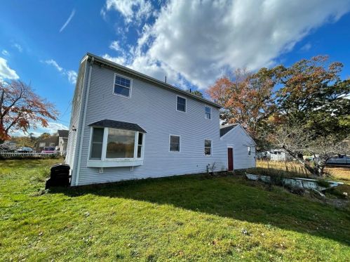 75 Lakeside Dr, Coventry, RI 02816-5523