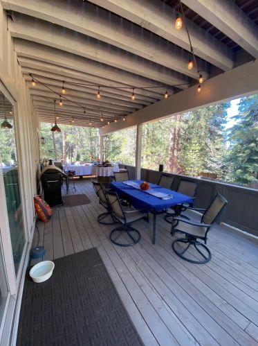 12755 Rainbow Dr, Truckee CA  96161-2645 exterior
