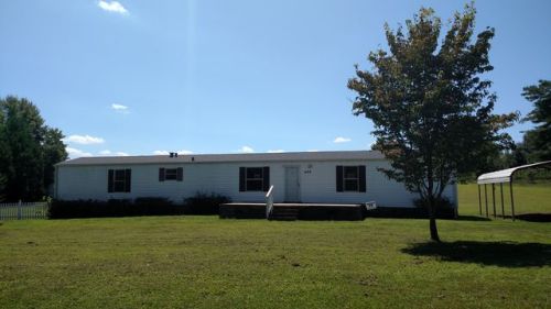 420 Reynolds Rd, Chesnee, SC 29323-9443
