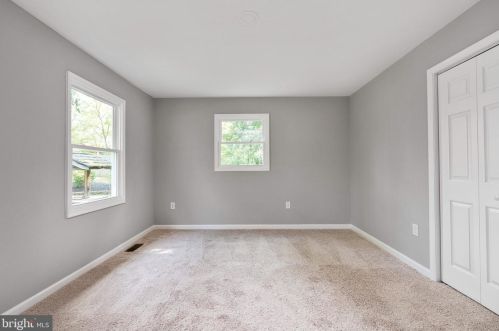 14676 Alps Dr, Woodbridge VA  22193-3322 exterior