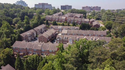 2840 Loftview Sq, Atlanta GA  30339-4929 exterior