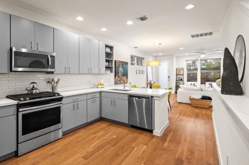 3107 Aldwyche Dr, Austin TX  78704 exterior