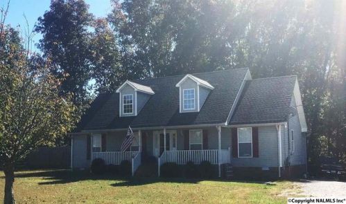 114 Poling Dr, Pulaski, TN 38478-1926