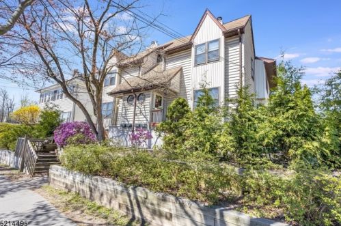 6 Ridgedale Ave, Morristown, NJ 07960-4289