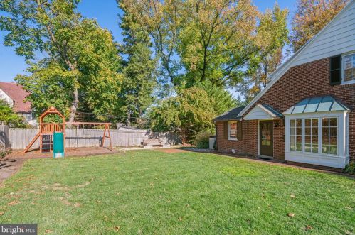 1023 Washington Ave, Tavistock NJ 08033-3605 exterior