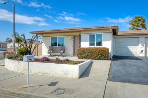 3640 Seaflower Ln, Oceanside, CA 92056-4127