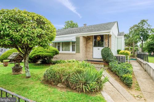 89 Taylor Ave, Trenton, NJ 08610-3001