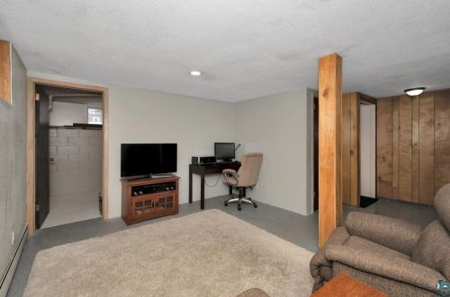 1001 30th St, Scanlon MN  55720-2823 exterior