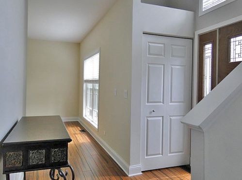 8 Kurt Ct, Barrington Hills, IL 60156