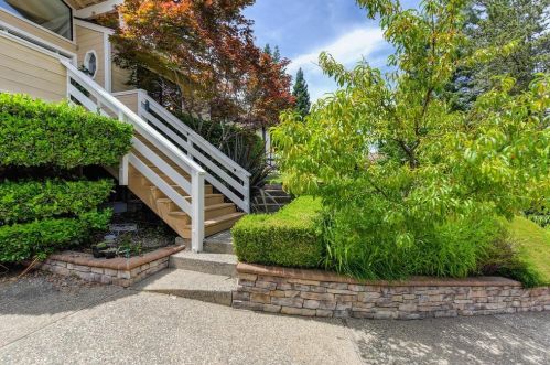 102 Puffer Way, Folsom, CA 95630-2067