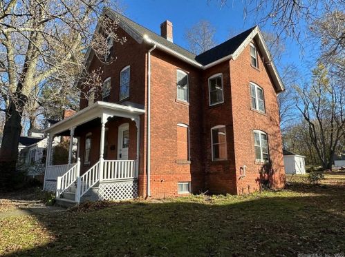 58 Silver St, Middletown, CT 06457-3908