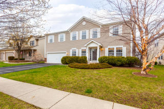 1214 Callaway Dr, Joliet, IL 60404-8155
